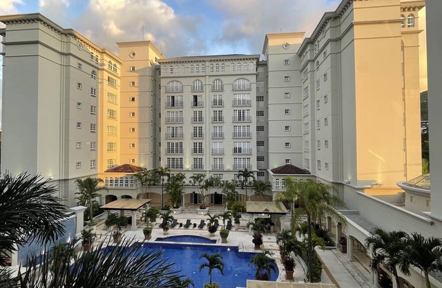 Elegance & Comfort in the heart of the city (D)