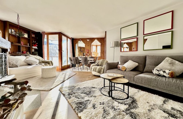 Luxury 4beds ski-in&out steps from center