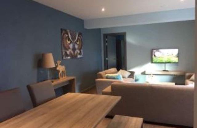 Relax wonderfully, and into an apartment with a view of the slopes / mountains.