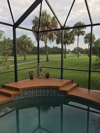 Two Bedrooms with private bath in Private Home with Pool on Golf Course