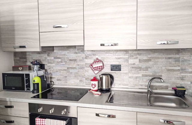Beautiful apartment for 5 guests with WIFI, TV and patio