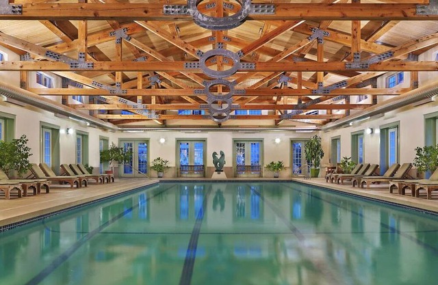 Spa Access, Golf, and a Peaceful Village Stay in VT
