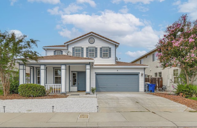 7 Mi to Lake Yosemite: Family Home w/ Fenced Yard
