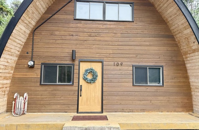 Apex Mountain ~ Mandevilla