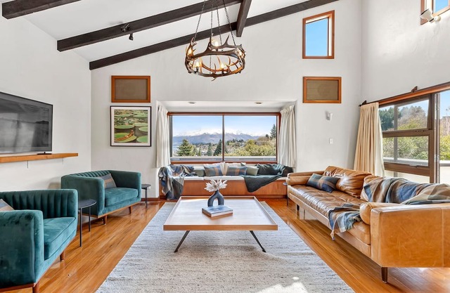 Hot Tub Time Machine! Central Wanaka