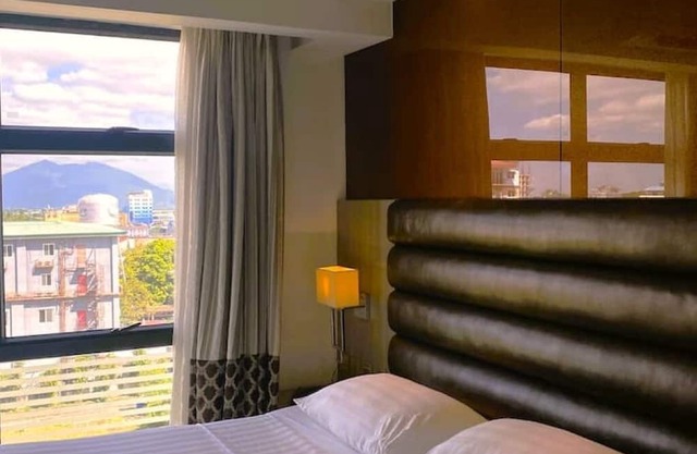 Prime Asia Hotel Deluxe with Glass CR