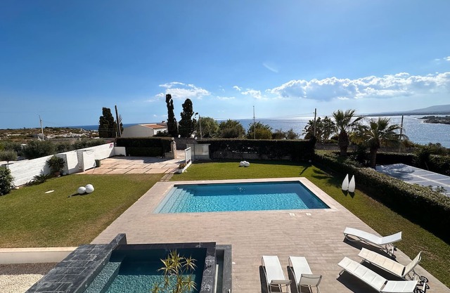 Villa Opulentia with Pool and Sea View