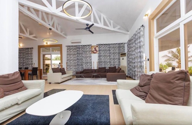 Spacious 6-bedroom Beach house with pool at unique location