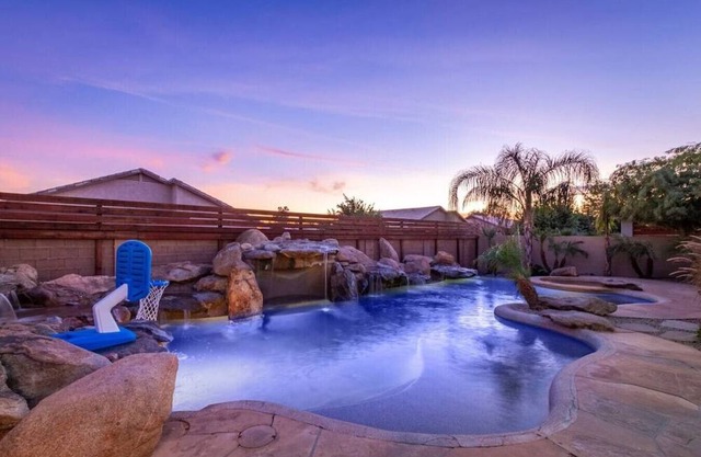 9 Large Bedrooms | Private Pool | Pool Table