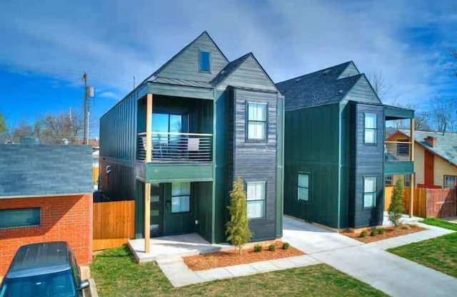 Modern Central OKC New Build Near Plaza District