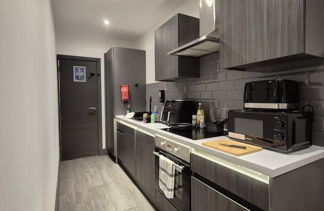 The Cotswold Escape 14 - City Centre