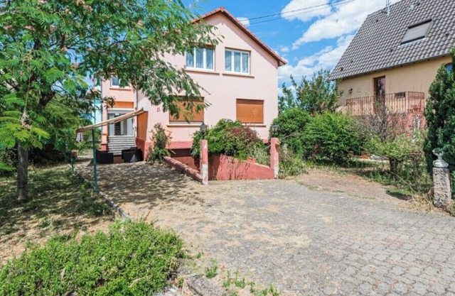 Bright apartment in Lingolsheim for 6 people