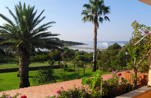 Coda Cavallo wonderful two-room apartment with sea view