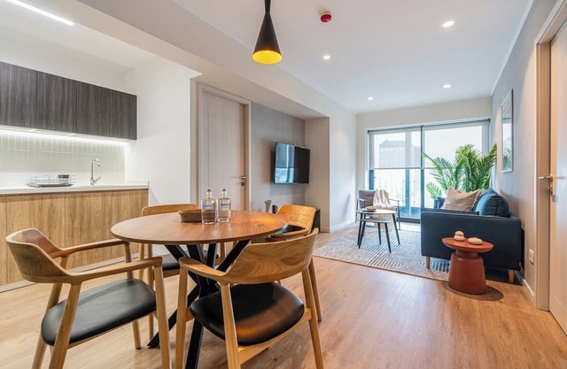 geko| Zaboo 2BR steps to Malecon, unbeatable area