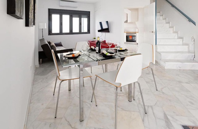 Stunning home in Aznalcazar with WiFi