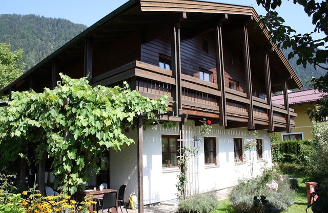 Country House Goldegg near Ski Slopes