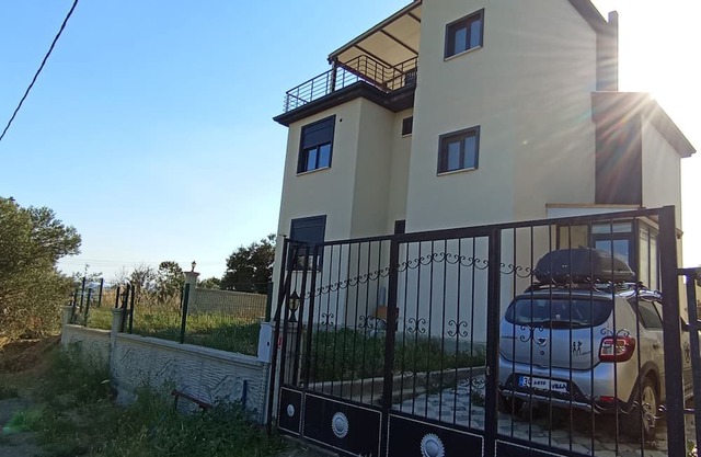 villa in wonderful Burhaniye Pelitköy with WiFi fitness room free auto parking.