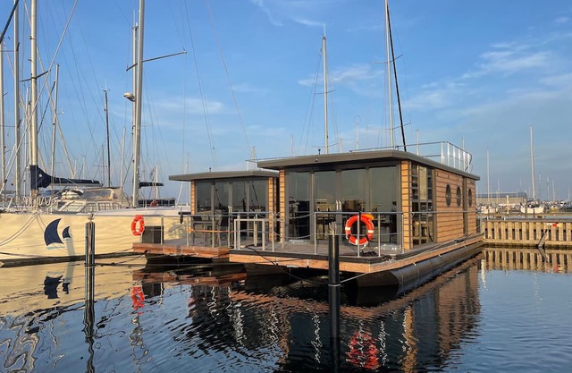 Fjord Cirrus - Solar boat