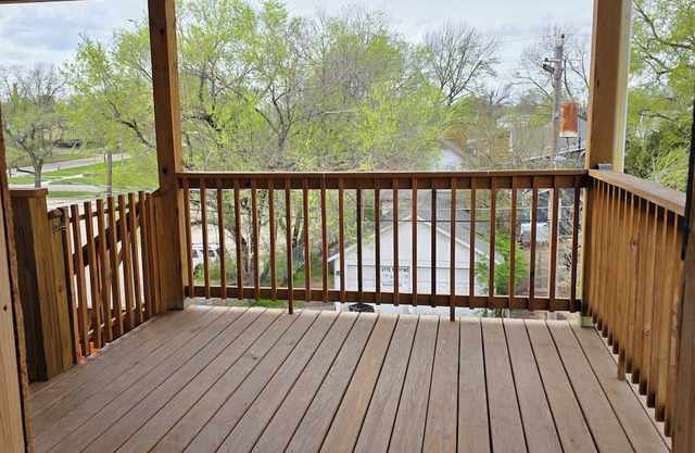Beautifully Renovated 1 Bed, 1 Bath, Pet-Friendly Apt, 2 Blks From State Capitol