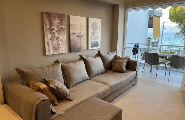 SeaNfinity Spotless, 1BR Apt with Beach View