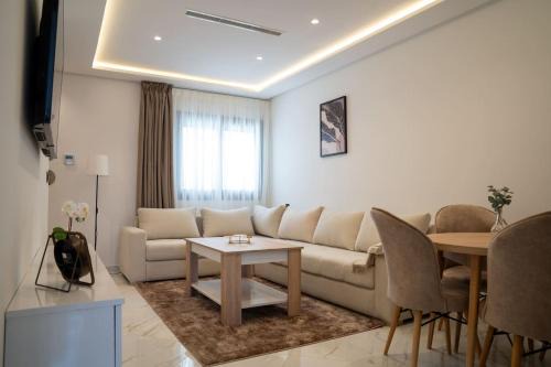Luxury 2-bedroom apartment Living in Tangier
