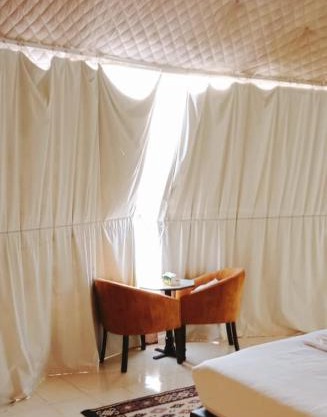 Aied Bubbles luxury Camp