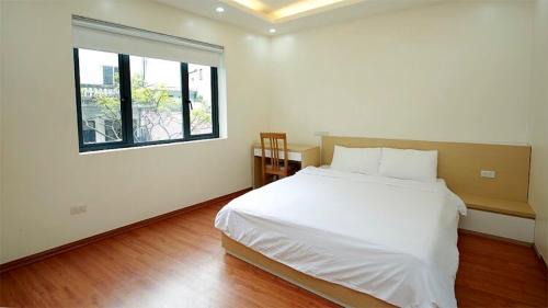 Investland- A comfortable apartment in Dao Tan, Linh Lang near Lotte