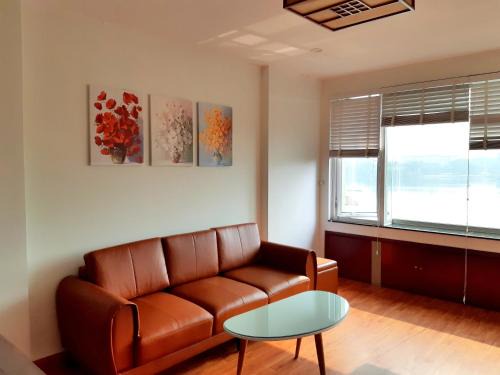 Adapt Apartment Truc Bach
