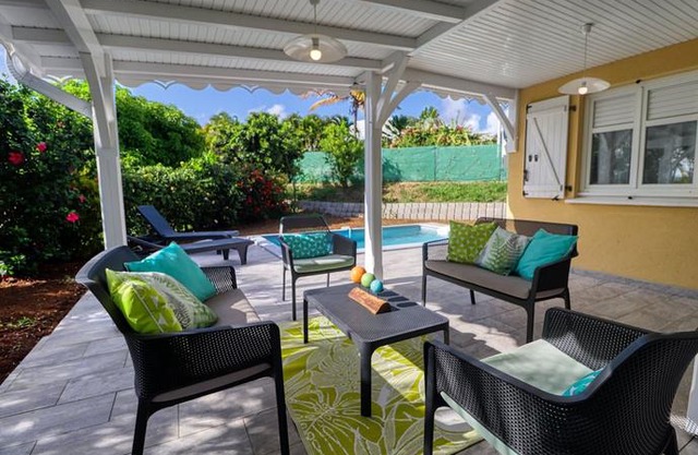 Villa 200m from the beach MQSL17