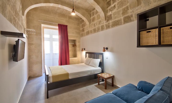 Valletta Apartment | Vallettastay Old Lodge Apartment 4