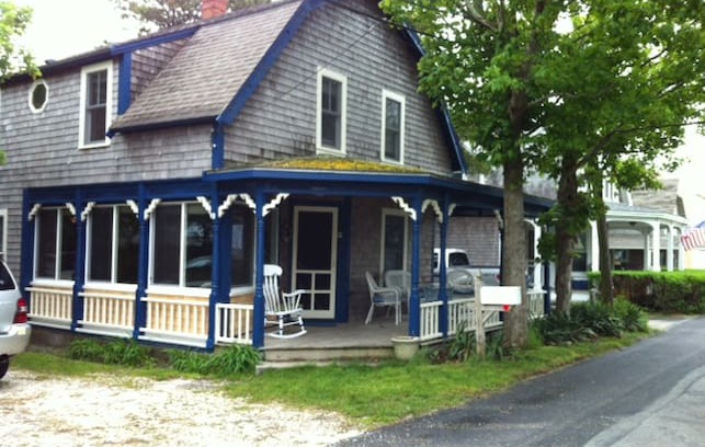 Harwich Port Cabin | Spacious Summer Cottage! Slice of Heaven!