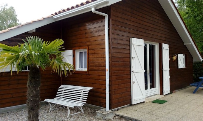 Hourtin Villa | RAVISSANT CHALET INDEPENDANT