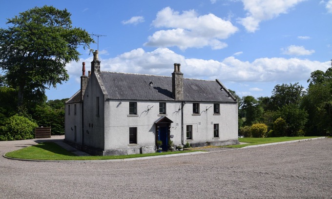 Old Deer Hotel | Saplinbrae Hotel and Lodges