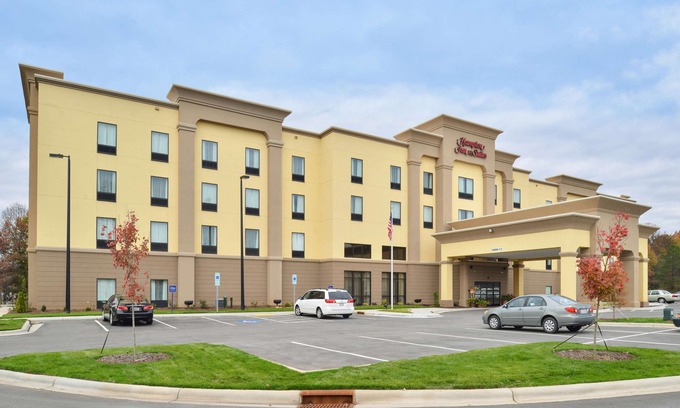 Shelby Hotel | Hampton Inn & Suites Shelby, North Carolina