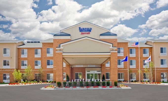 Oak Creek Hotel | Fairfield Inn & Suites by Marriott Milwaukee Airport