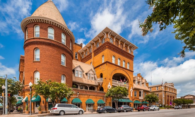 Americus Hotel | Best Western Plus Windsor Hotel