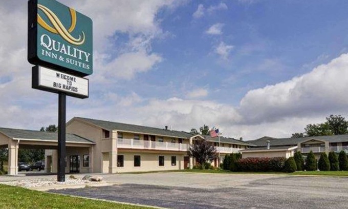 Big Rapids Hotel | Quality Inn & Suites Big Rapids