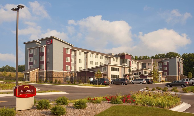 East Paris Hotel | Residence Inn by Marriott Grand Rapids Airport