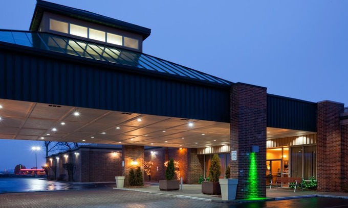 Fond du Lac Hotel | Radisson Hotel and Conference Center Fond du Lac