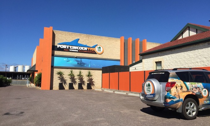 Port Lincoln Hotel | Port Lincoln YHA