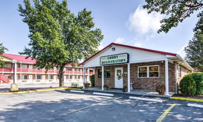 Fayetteville Hotel | Quality Inn New River Gorge