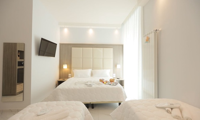 Naples City Centre Hotel | Garibaldi Suite