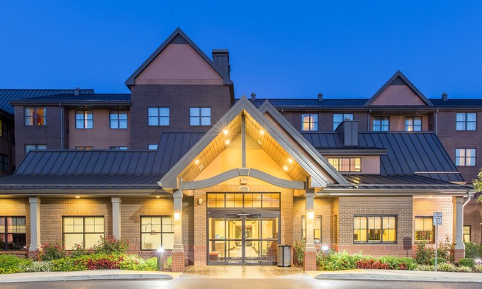 Beaumont Residential Hotel | Residence Inn Lexington Keeneland/Airport