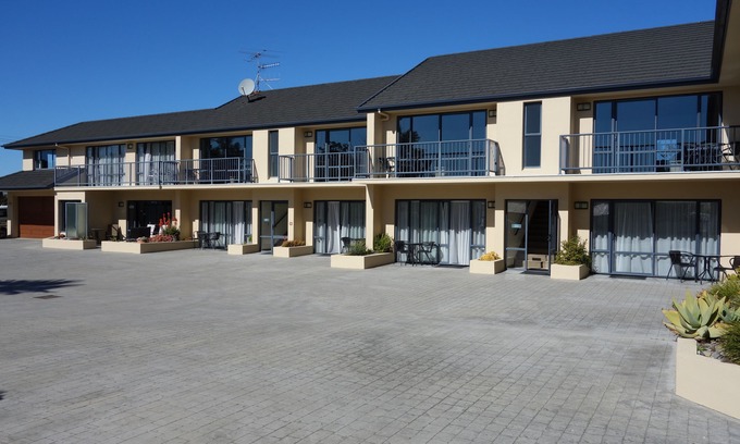 Motueka Hotel | Avalon Manor Motel