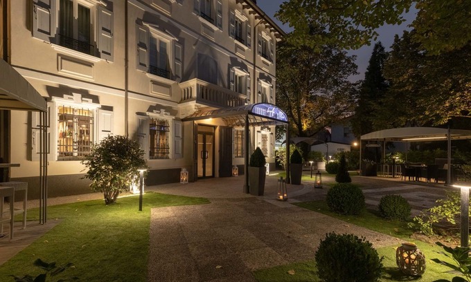 Novellara Hotel | Hotel Villa Petra