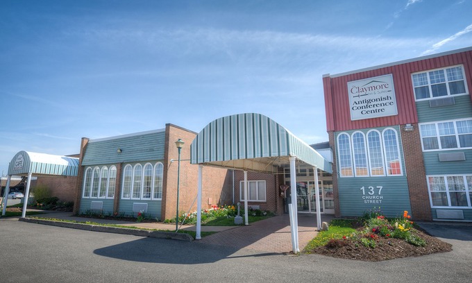Antigonish Hotel | Claymore Inn and Suites