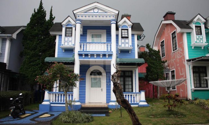 Cipanas Hotel | Villa Kota Bunga Blok P by DCM