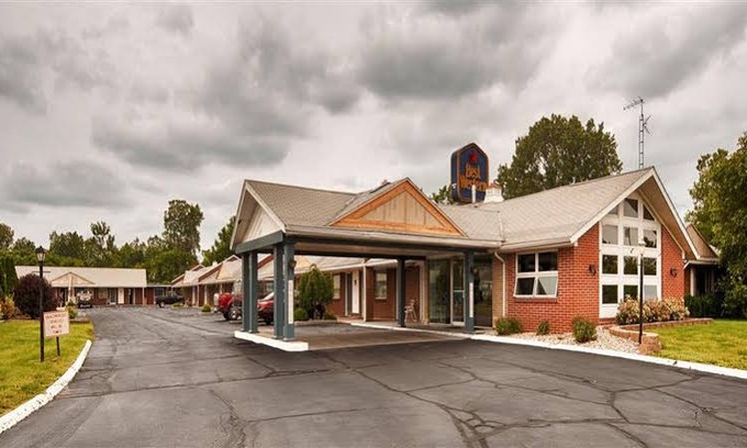 Wauseon Hotel | Days Inn by Wyndham Wauseon