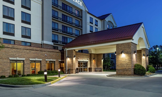 Overland Park Hotel | Hyatt Place Kansas City/Overland Park/Convention Center
