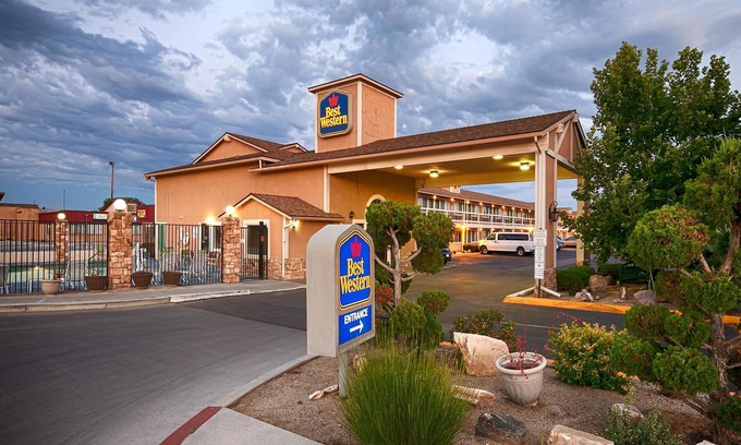 Fallon Hotel | Best Western Fallon Inn & Suites